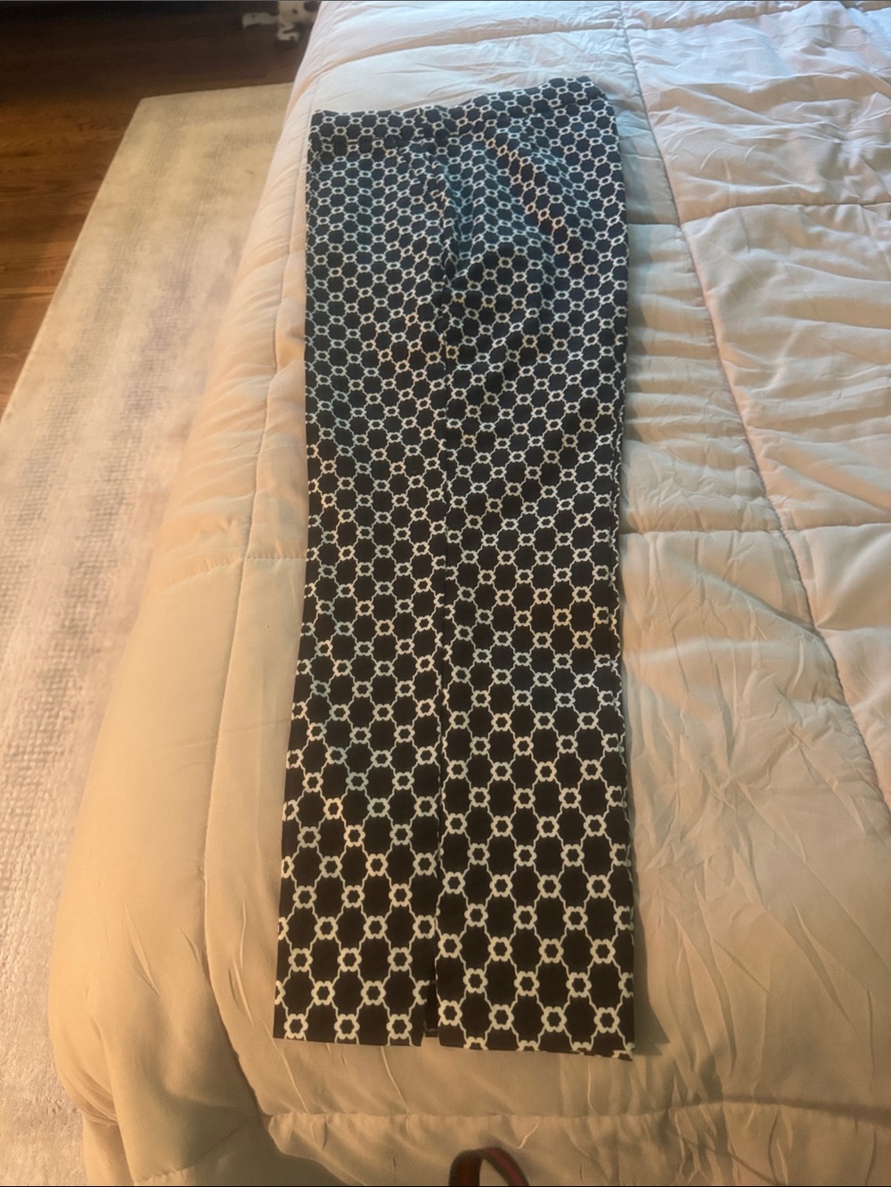 Black and White Geometric Print Wide Leg Pants
